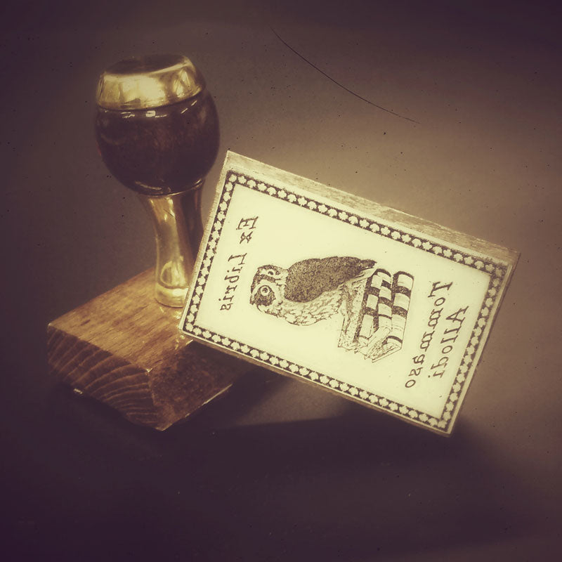 Timbro in legno ed ottone