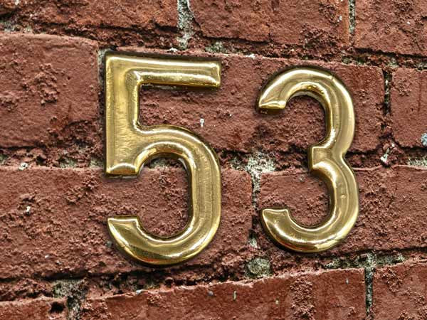 Numero civico in ottone lucido